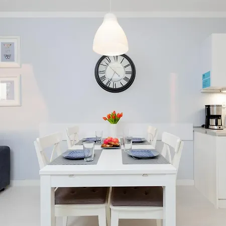 Апартаменти Apartment Przy Plazy Spacerowa By Renters